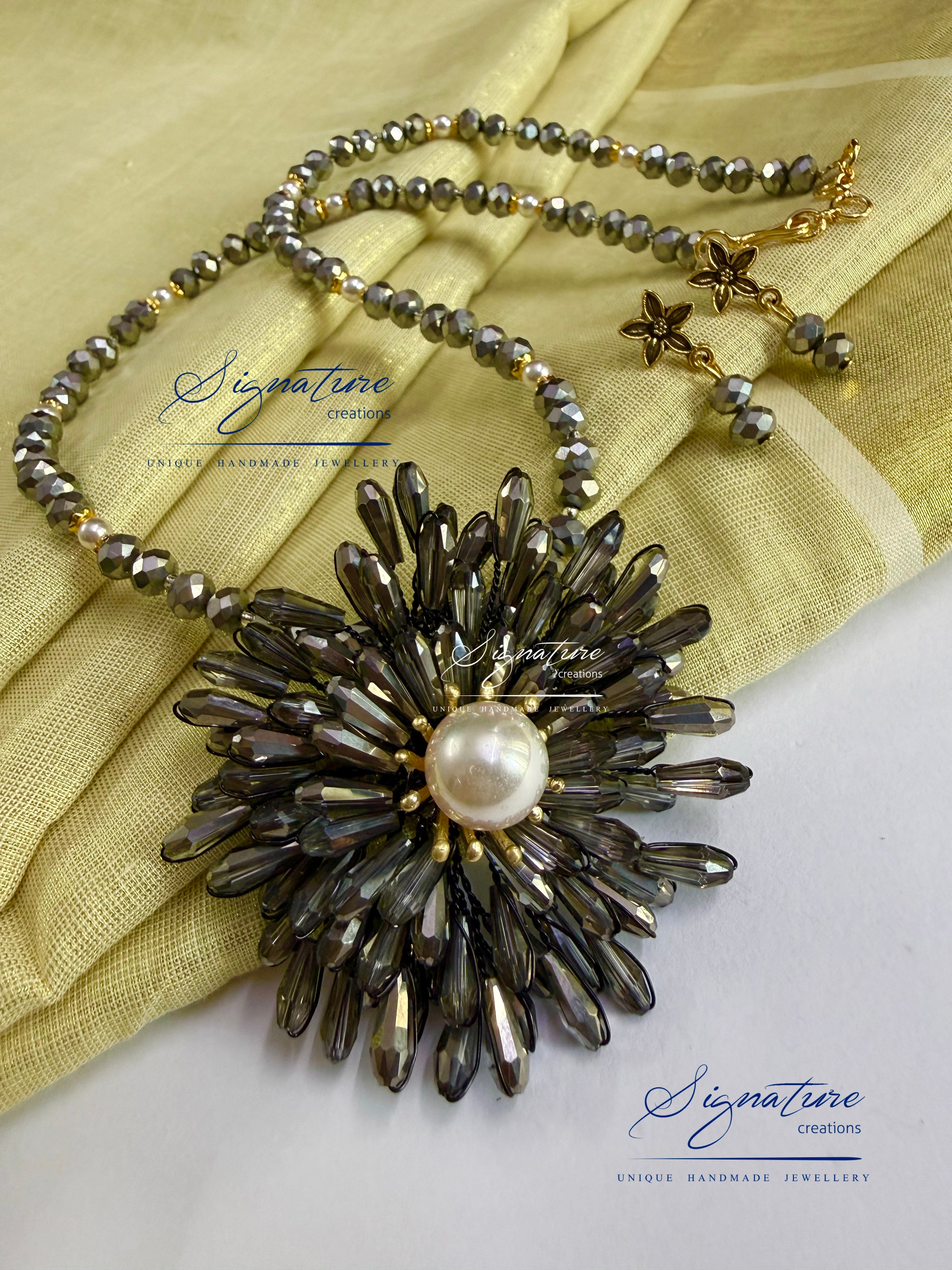 Starburst Grey Crystal Set